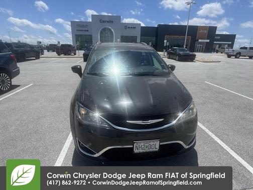 2018 Chrysler Pacifica Touring-L