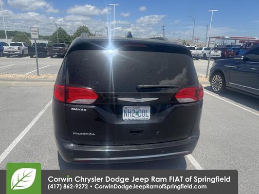 2018 Chrysler Pacifica Touring-L