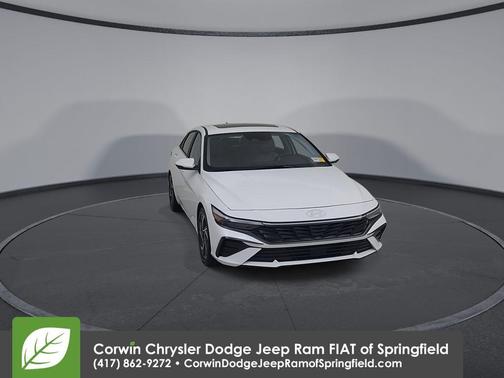White 2025 Hyundai ELANTRA Limited