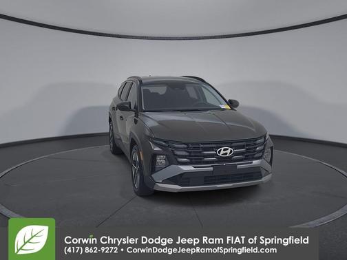 Green 2025 Hyundai TUCSON SEL