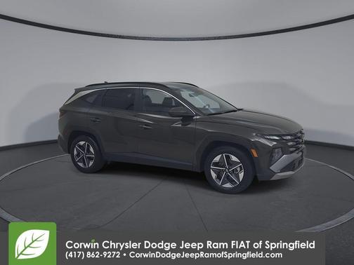 Green 2025 Hyundai TUCSON SEL