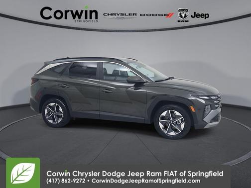 Green 2025 Hyundai TUCSON SEL