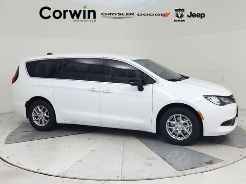 2026 Chrysler Voyager LX