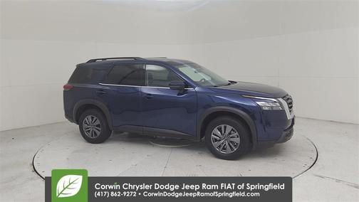2025 Nissan Pathfinder SV