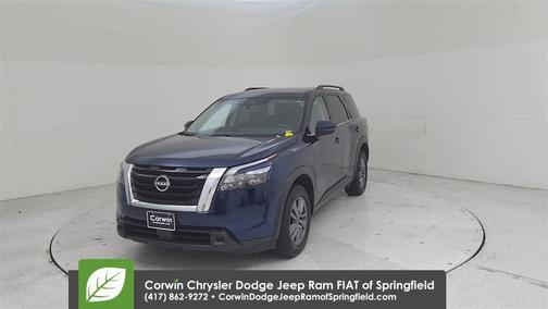 2025 Nissan Pathfinder SV