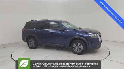 2025 Nissan Pathfinder SV