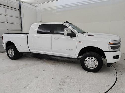 2025 RAM 3500 Limited