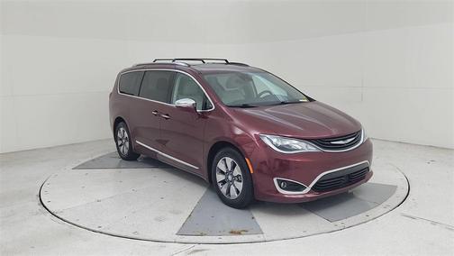 2018 Chrysler Pacifica Hybrid Limited