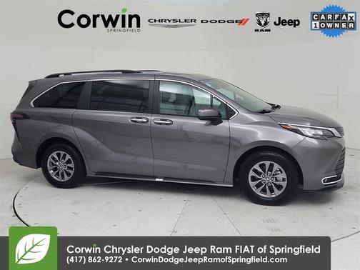 2023 Toyota Sienna XLE