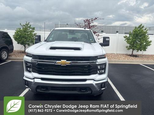 Summit White 2025 Chevrolet Silverado 2500 LT