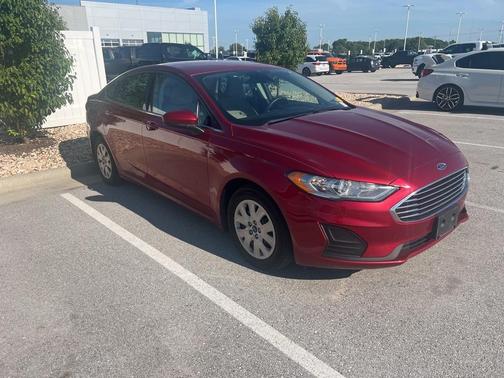 2019 Ford Fusion S