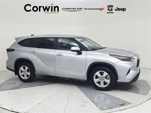 2024 Toyota Highlander LE