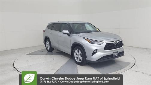 2024 Toyota Highlander LE