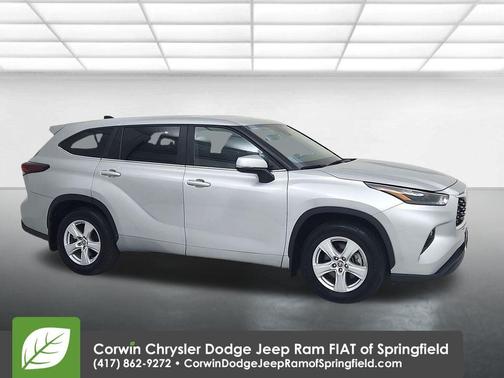 2024 Toyota Highlander LE