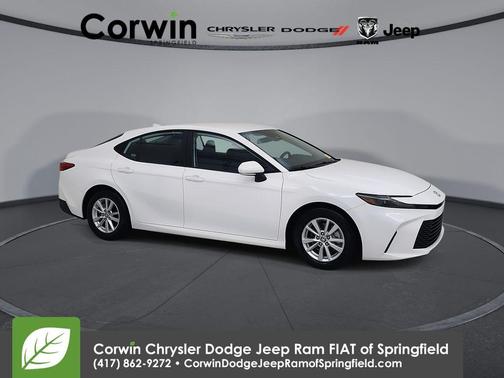 Ice 2026 Toyota Camry LE