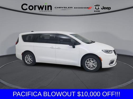 Bright White Clearcoat 2026 Chrysler Pacifica Select