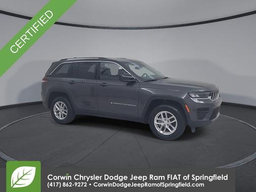 Metallic 2023 Jeep Grand Cherokee Laredo