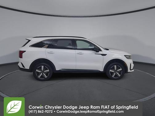 Glacial White Pearl 2021 Kia Sorento EX