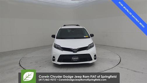 2020 Toyota Sienna SE