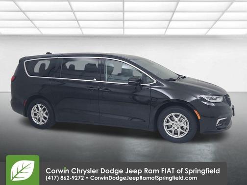 2024 Chrysler Pacifica Touring-L