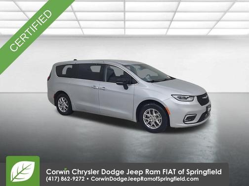 2024 Chrysler Pacifica Touring-L