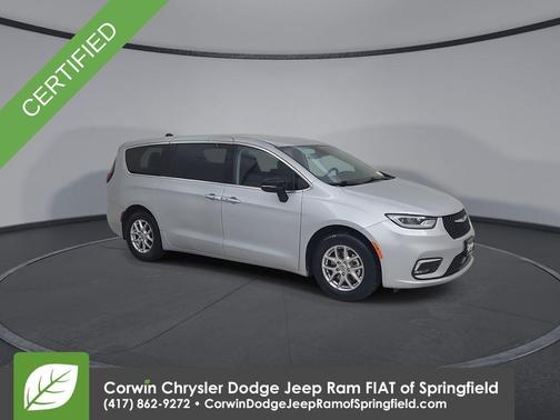 2024 Chrysler Pacifica Touring-L