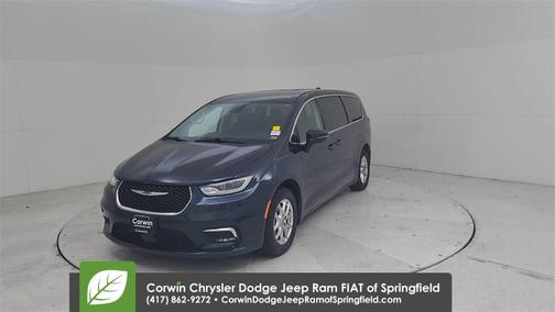 2023 Chrysler Pacifica Touring-L