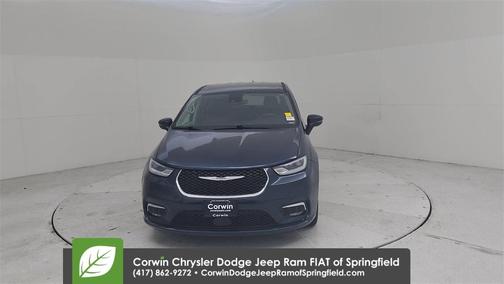 2023 Chrysler Pacifica Touring-L
