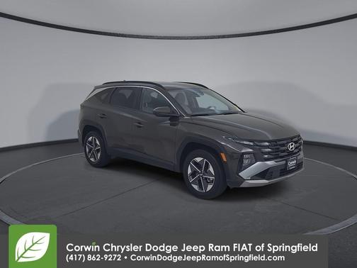 Green 2025 Hyundai TUCSON SEL
