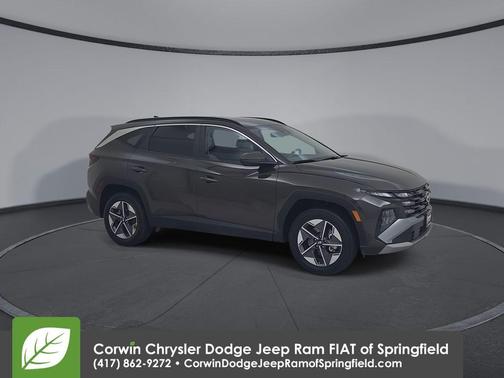 Green 2025 Hyundai TUCSON SEL
