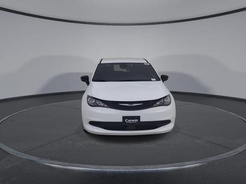 Bright White Clearcoat 2027 Chrysler Pacifica LX