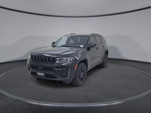 Diamond Black 2026 Jeep Grand Cherokee Laredo