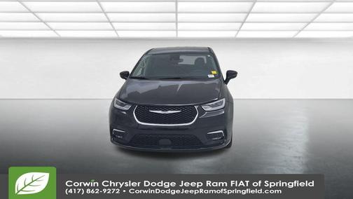 2024 Chrysler Pacifica Touring-L