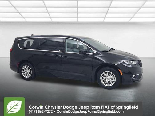 2024 Chrysler Pacifica Touring-L