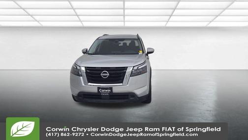 2024 Nissan Pathfinder SV