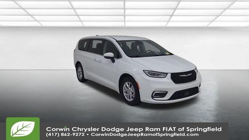 2023 Chrysler Pacifica Touring-L