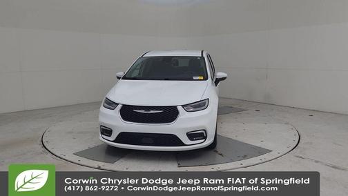 2023 Chrysler Pacifica Touring-L