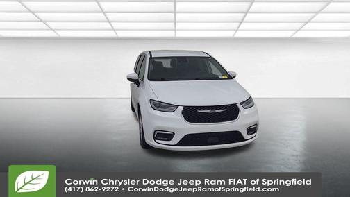 2023 Chrysler Pacifica Touring-L