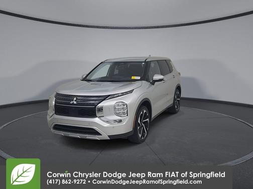 2024 Mitsubishi Outlander SE