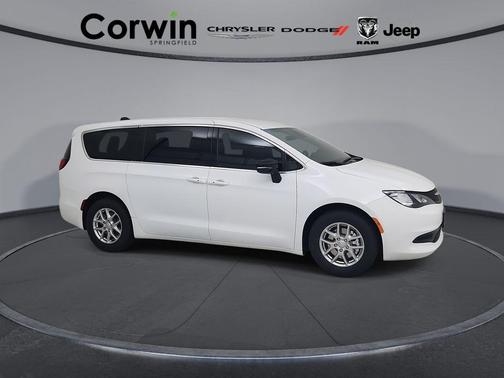 2026 Chrysler Voyager LX