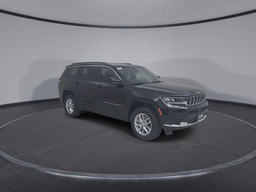 Diamond Black 2026 Jeep Grand Cherokee L Laredo