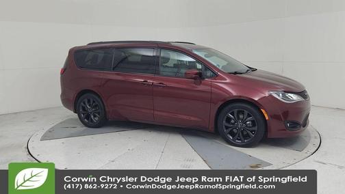 2020 Chrysler Pacifica Touring-L Plus