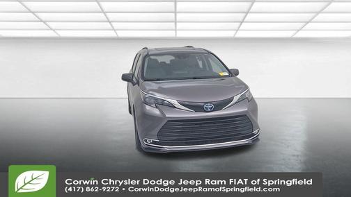 2024 Toyota Sienna XLE