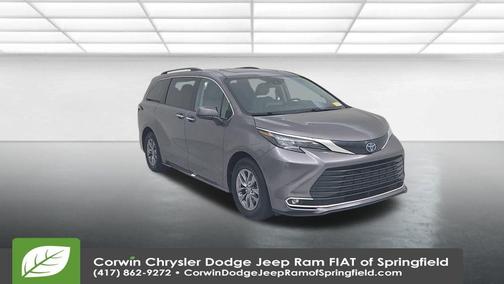 2024 Toyota Sienna XLE