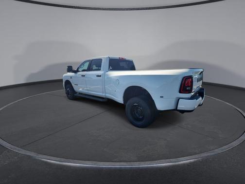 Bright White Clearcoat 2026 RAM 3500 Big Horn