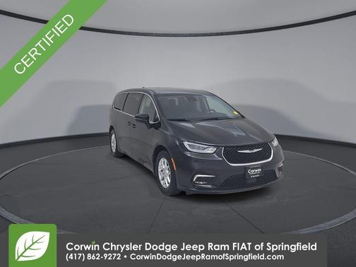 2023 Chrysler Pacifica Touring-L