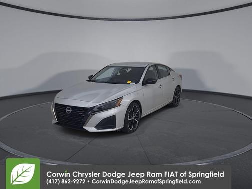 2024 Nissan Altima 2.5 SR