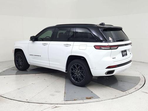 2025 Jeep Grand Cherokee Summit