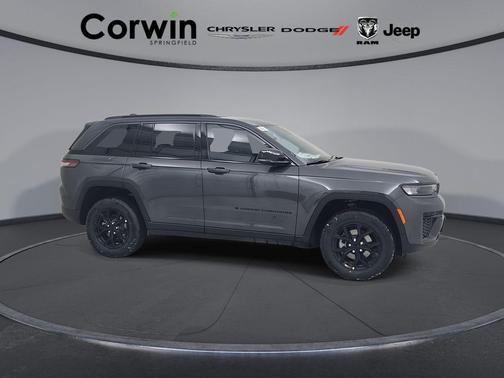 2026 Jeep Grand Cherokee Laredo
