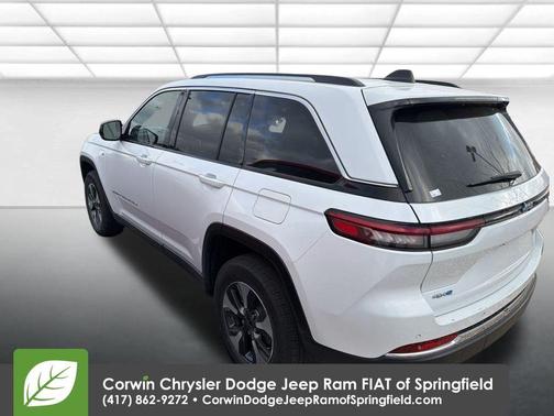 2022 Jeep Grand Cherokee 4xe Base